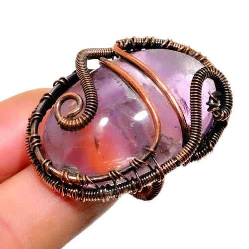 Ezra’s Veil – Mystic Amethyst Copper Pendant