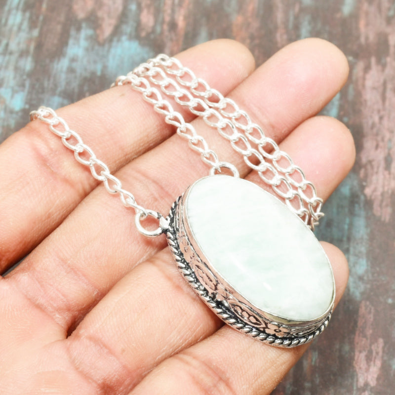 Selene’s Glow – Silver-Plated Moonstone Necklace