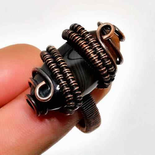 Spectral Embrace – Agate & Copper Ring