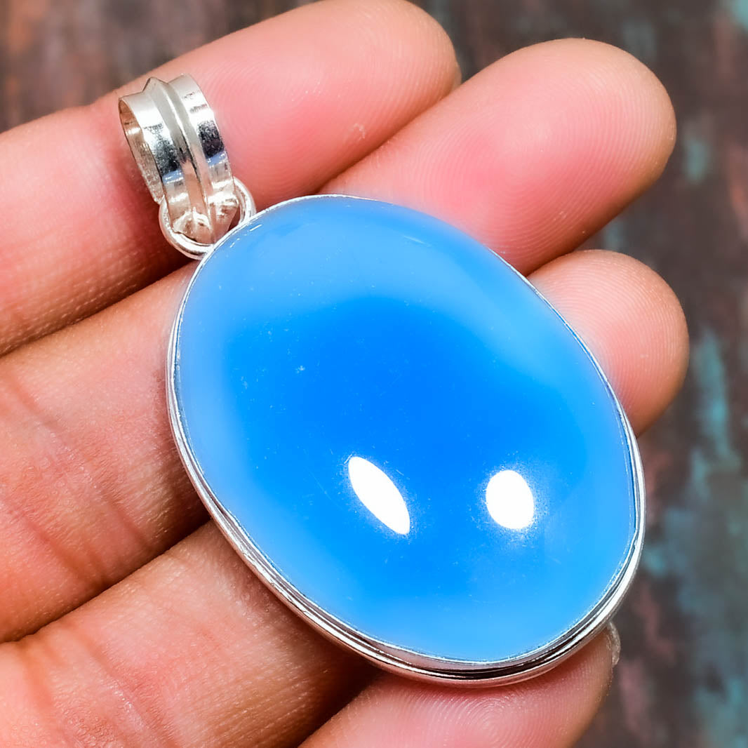 Tranquil Harmony – Chalcedony Sterling Silver Pendant