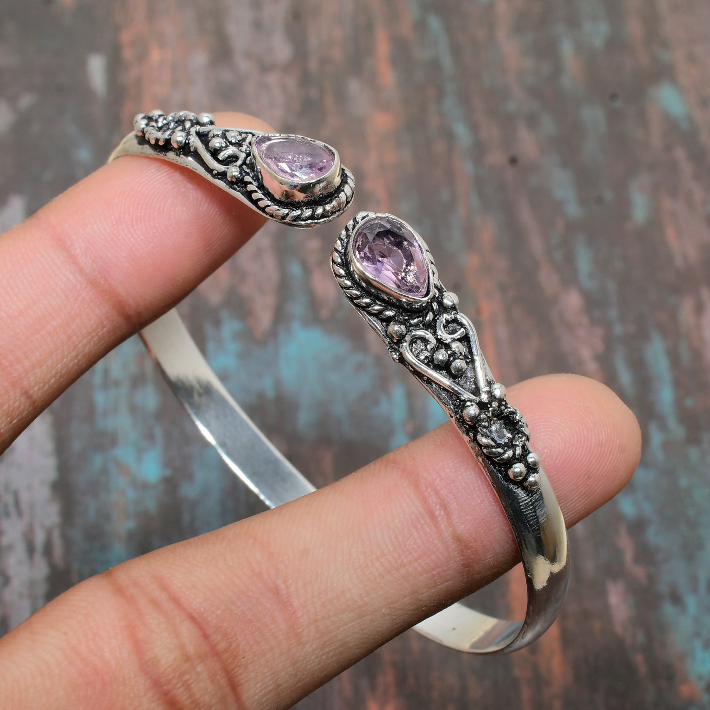 Ezra’s Veil – Amethyst & Silver Cuff