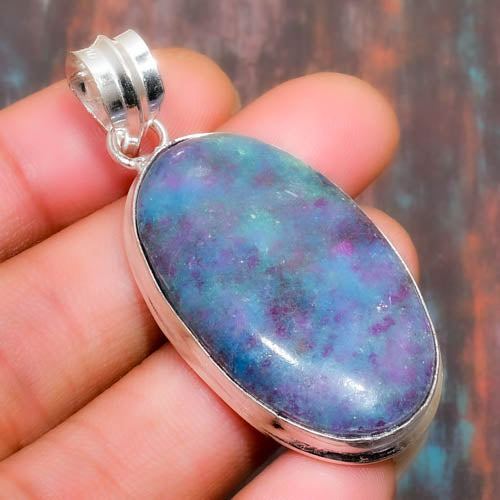 Serenity’s Glow – Sterling Silver Gemstone Pendant