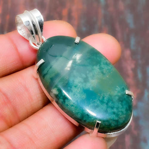 Earth’s Embrace – Agate Sterling Silver Pendant