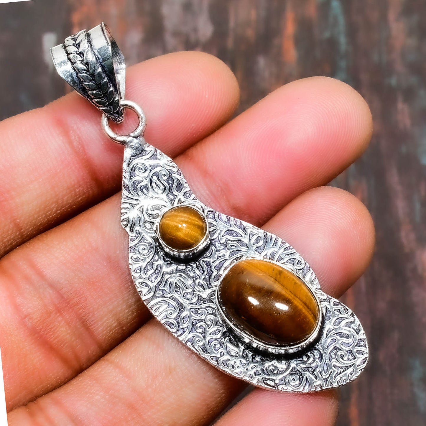 Lionheart’s Gaze – Tiger’s Eye Sterling Silver Pendant
