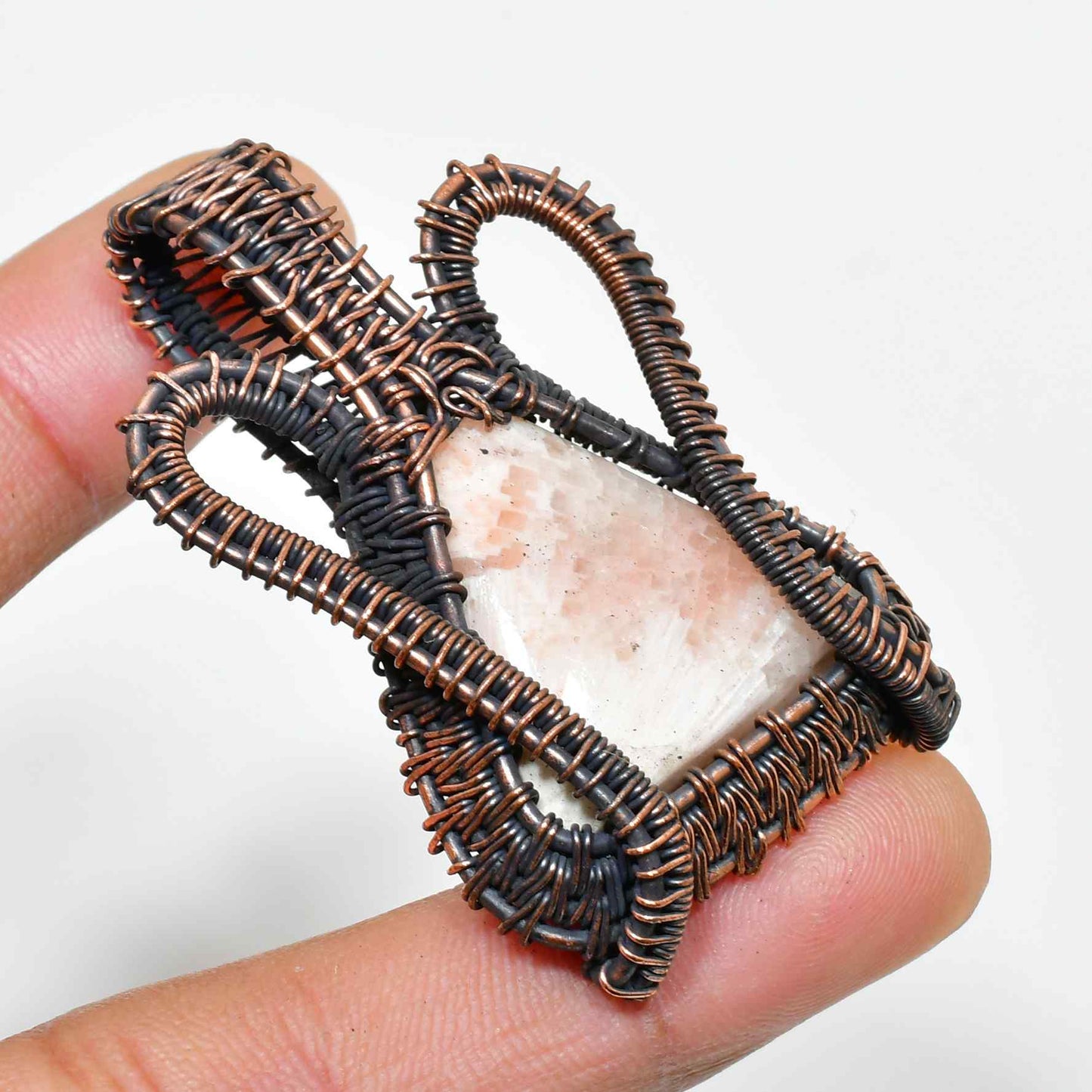 Serenity’s Embrace – Rose Quartz Copper Pendant