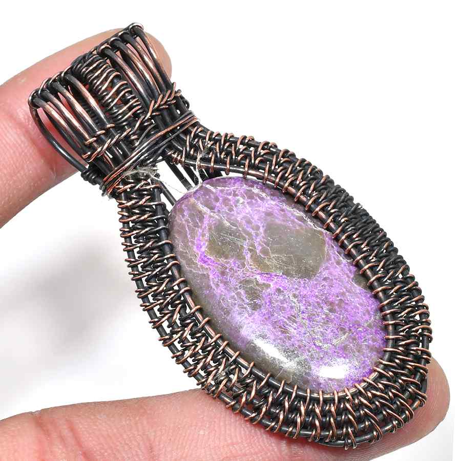 Ezra’s Veil – Mystic Amethyst Copper Pendant