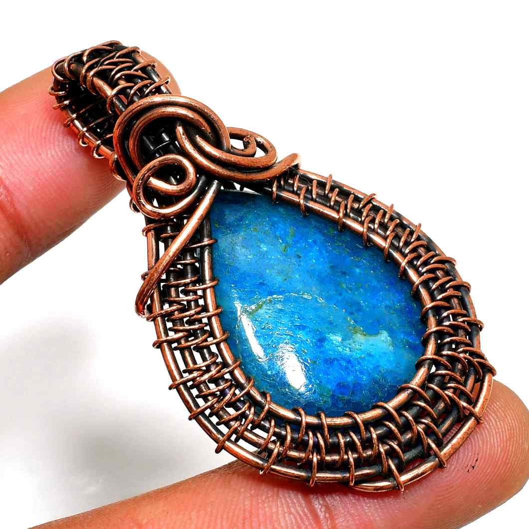 Celestial Harmony – Lapis Lazuli & Oxidized Copper Pendant