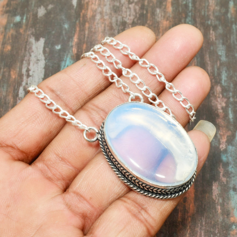 Luna’s Embrace – Sterling Silver Moonstone Pendant
