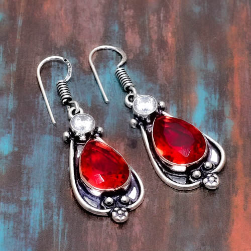 Crimson Grace – Silver Filigree Earrings