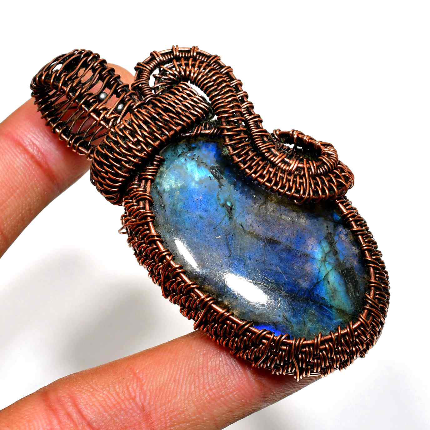 Selene’s Glow – Labradorite Copper Pendant