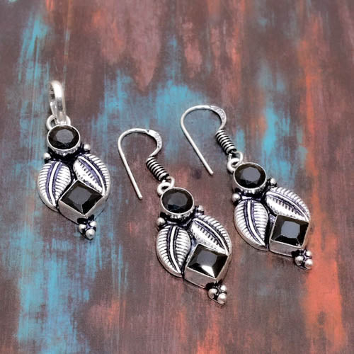 Nocturne Aegis – Black Onyx & Sterling Silver Set