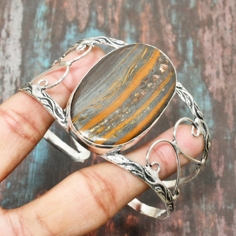 Ronin’s Resolve – Tiger’s Eye Silver Cuff