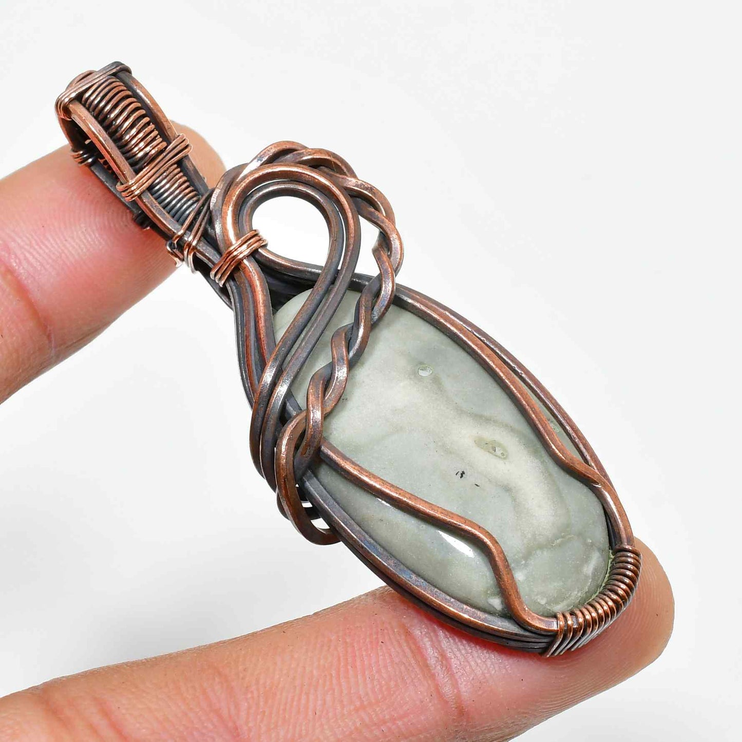 Serenity’s Embrace – Jade & Oxidized Copper Pendant