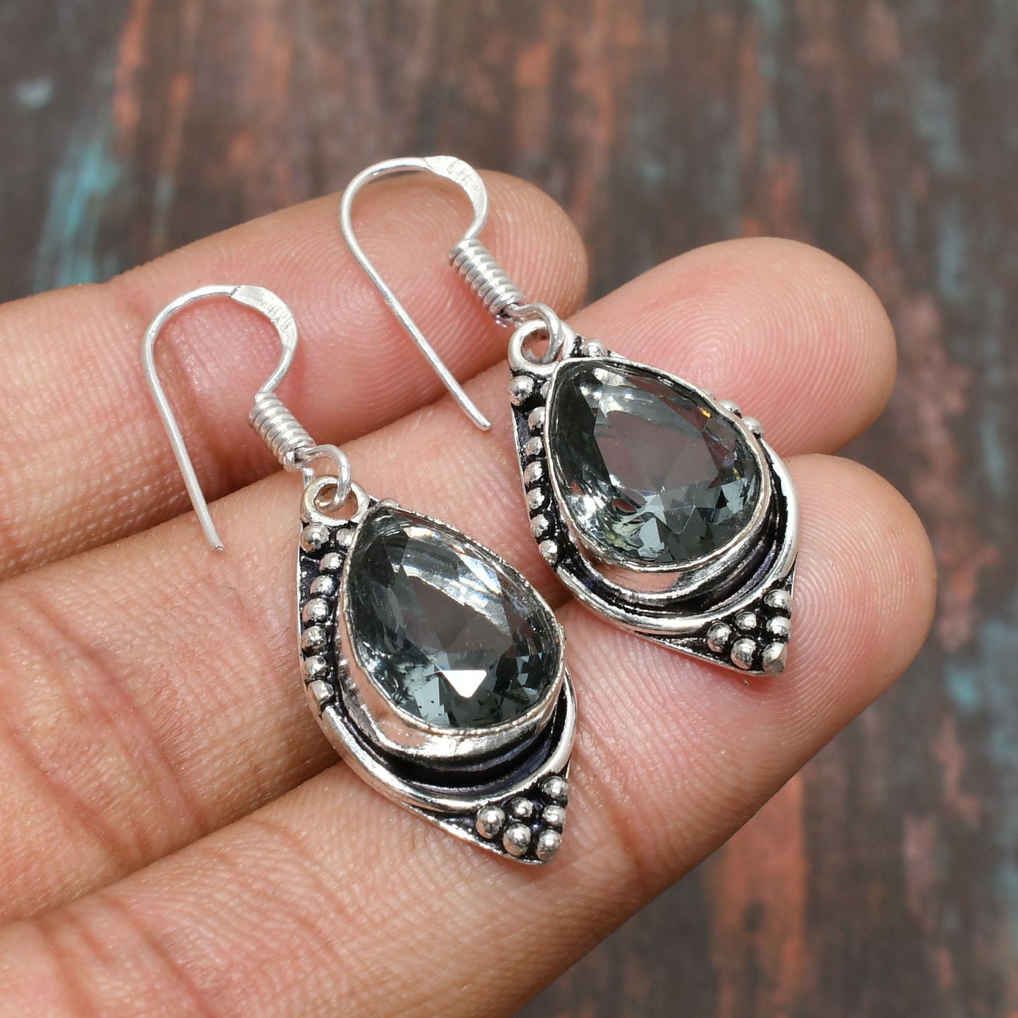 Aria’s Clarity – Grey Spinel Silver Earrings