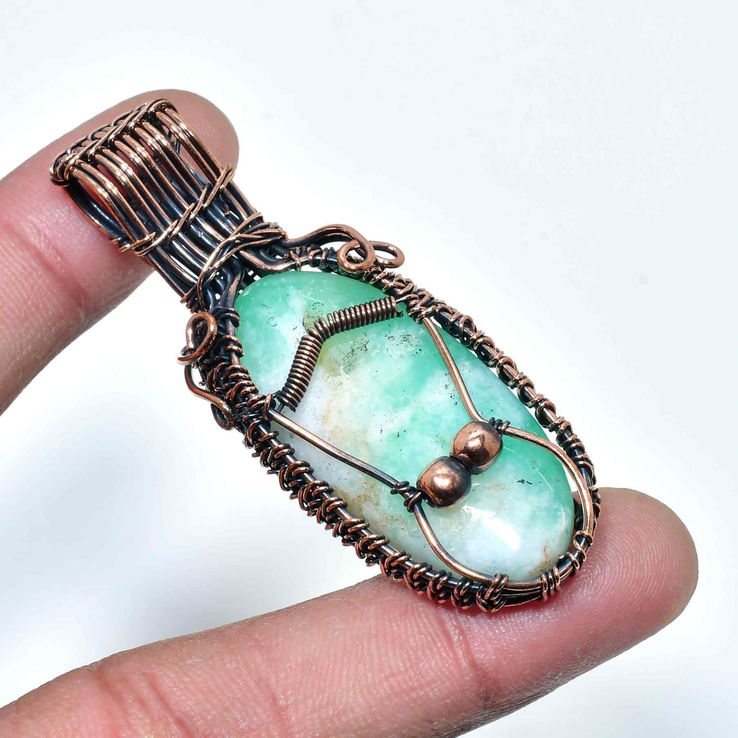 Verdant Embrace – Green Aventurine Copper Pendant