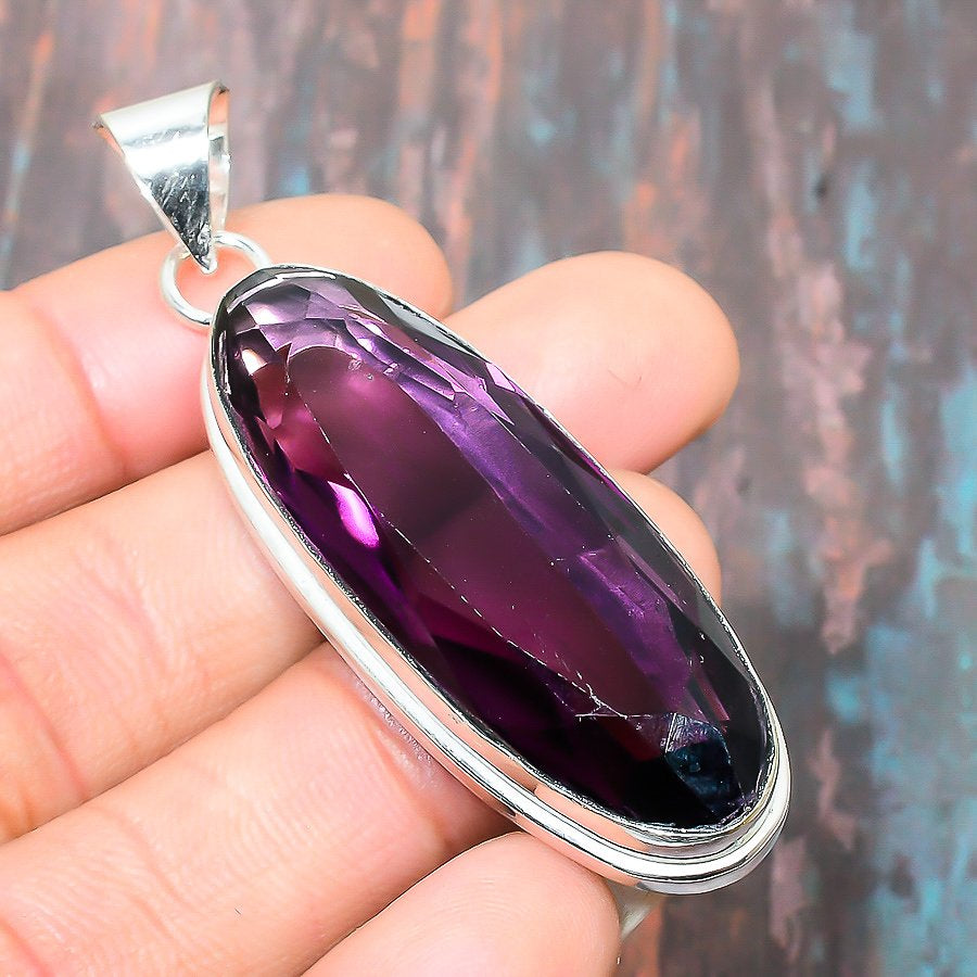 Serenity’s Embrace – Amethyst Sterling Silver Pendant