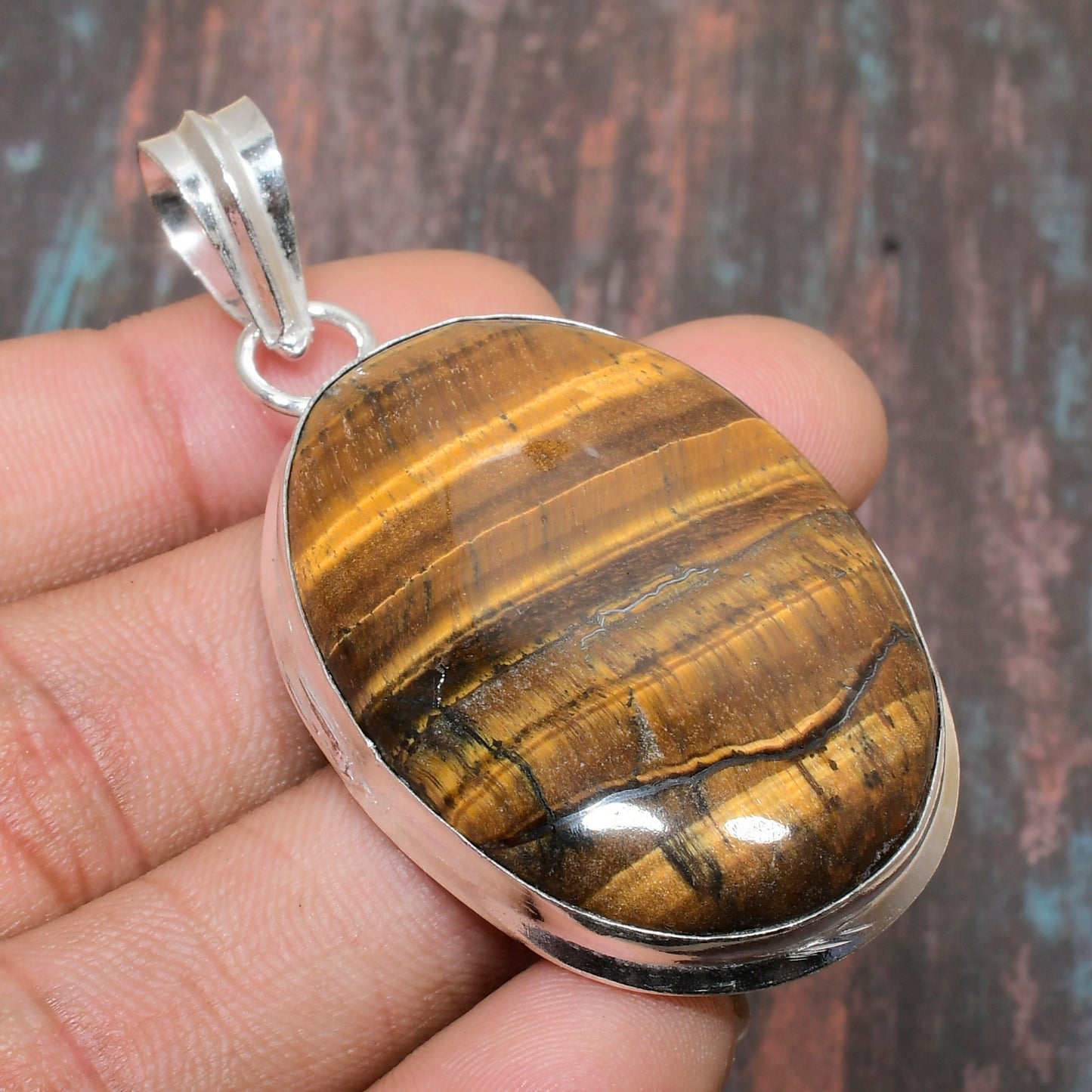 Valor’s Eye – Sterling Silver Tiger’s Eye Pendant