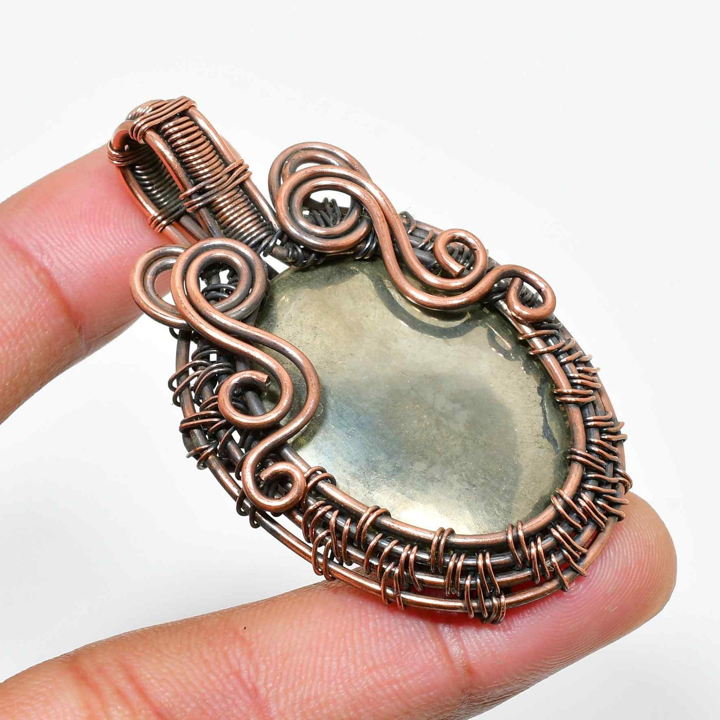 Selene’s Shield – Labradorite & Copper Pendant