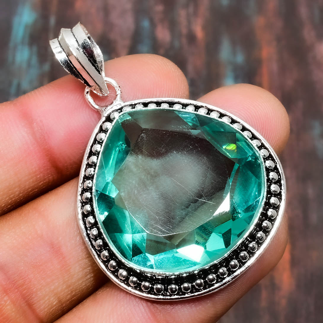Isla’s Serenity – Aqua Crystal Silver Pendant