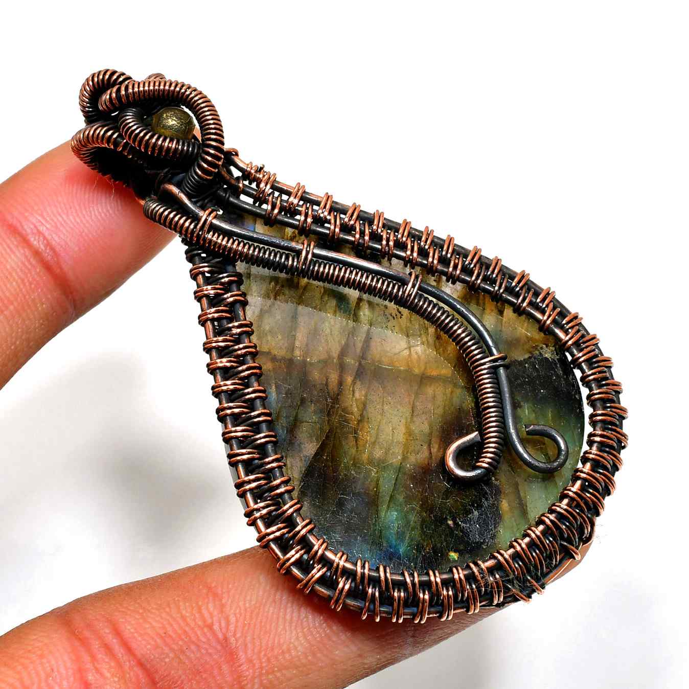Aurora’s Light – Labradorite Copper Pendant