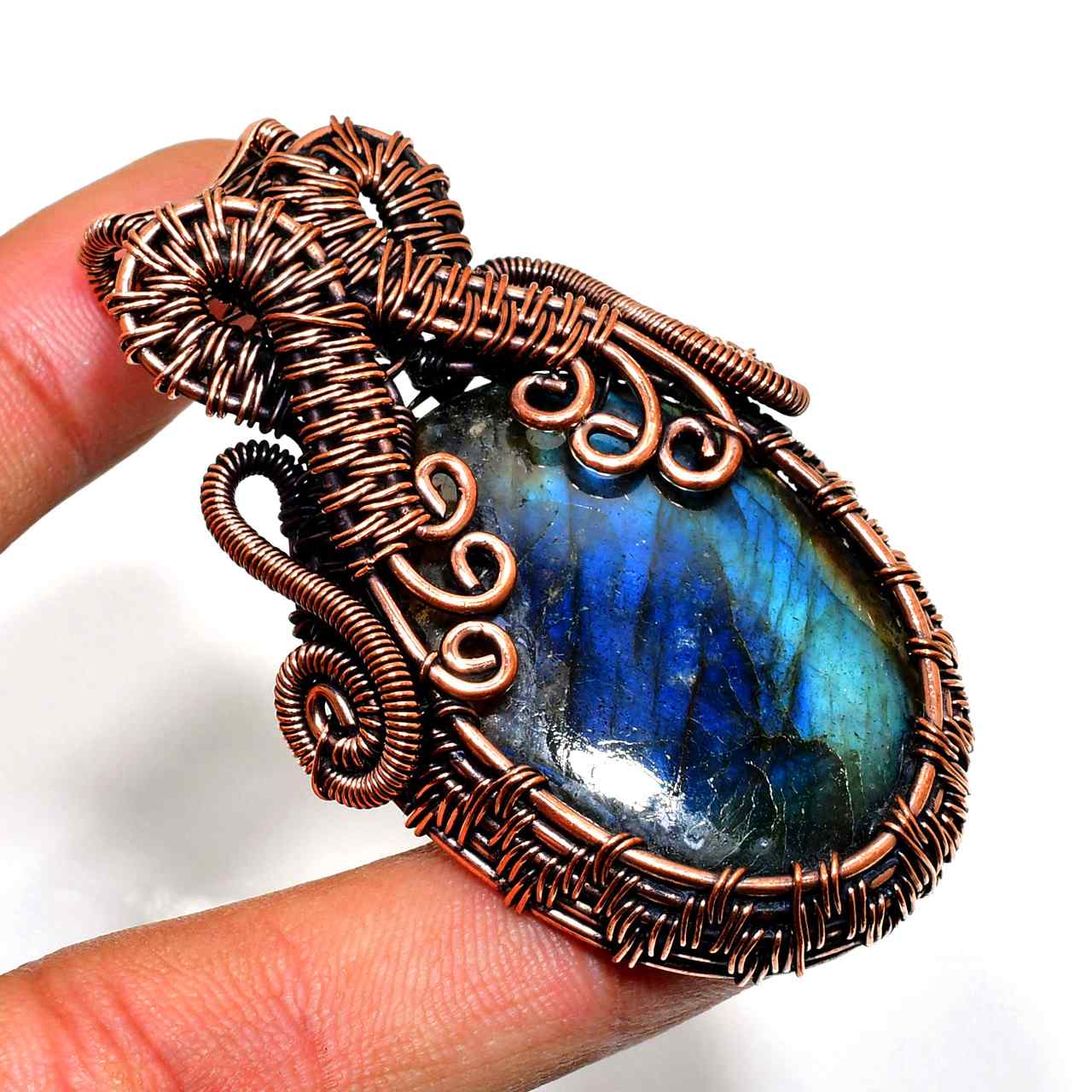 Celestial Embrace – Copper Labradorite Pendant