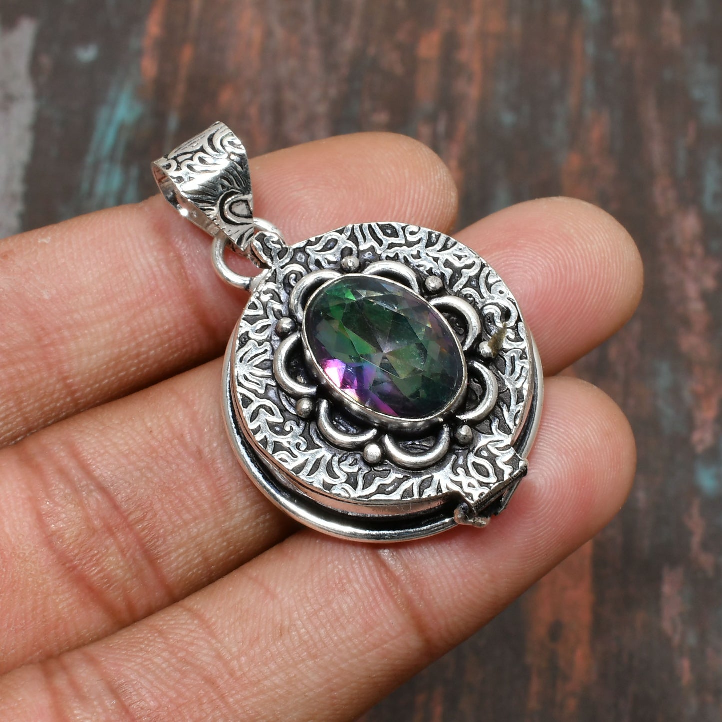 Mystic Bloom – Fluorite Sterling Silver Pendant