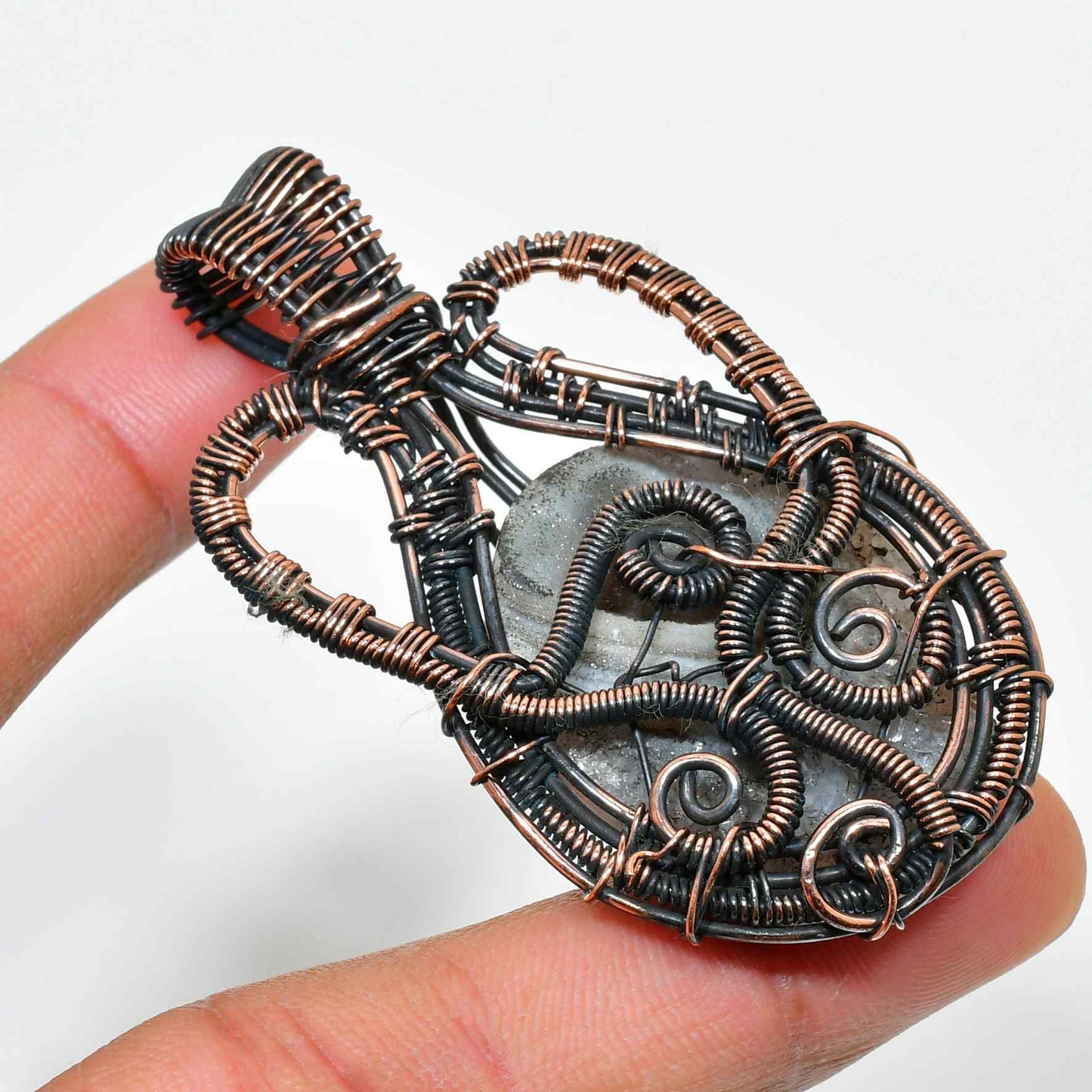 Ethereal Bloom – Amethyst & Oxidized Copper Pendant