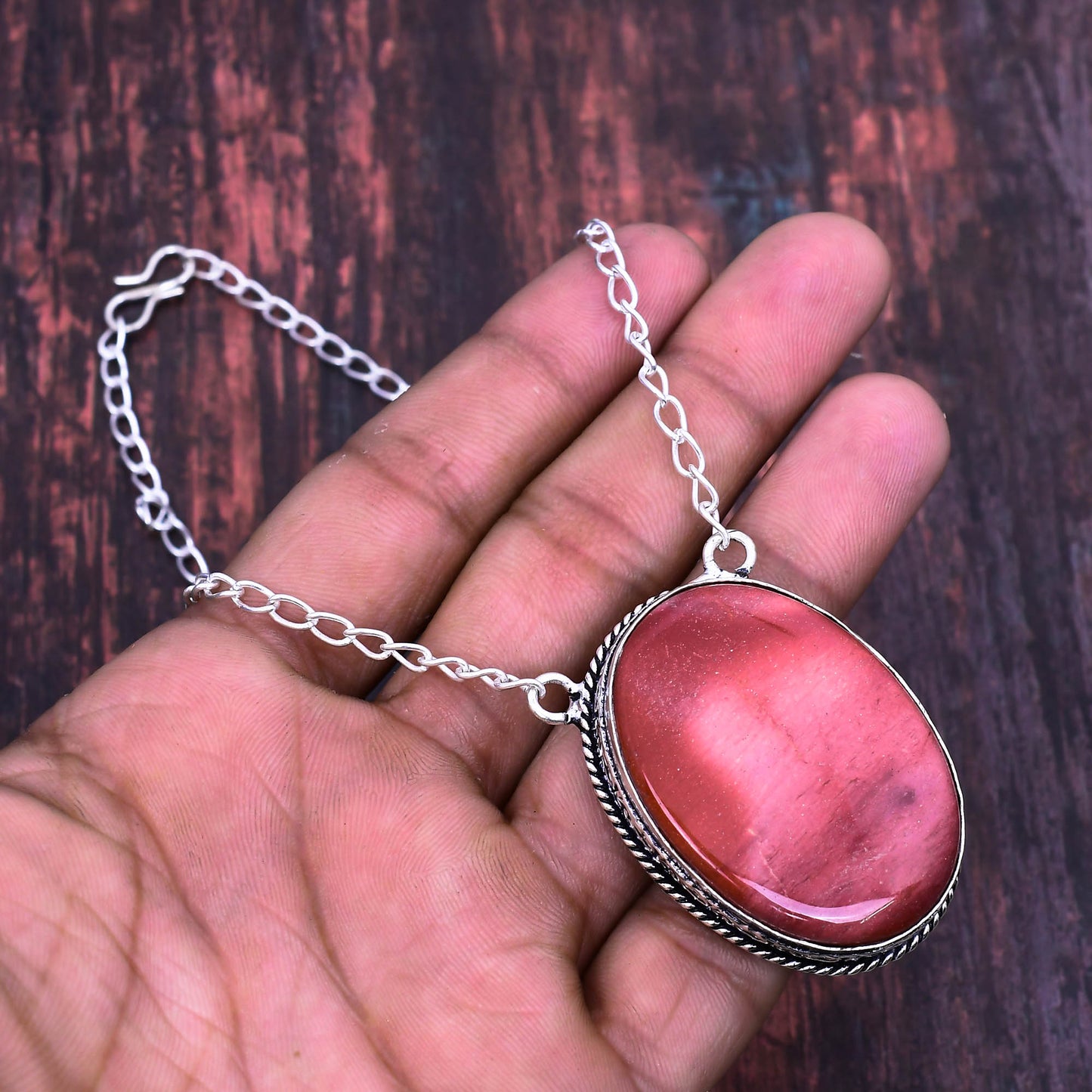 Serene Rose – Silver-Plated Rose Quartz Pendant