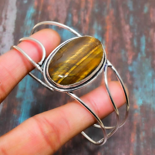 Guardian’s Embrace – Tiger’s Eye Silver Bracelet