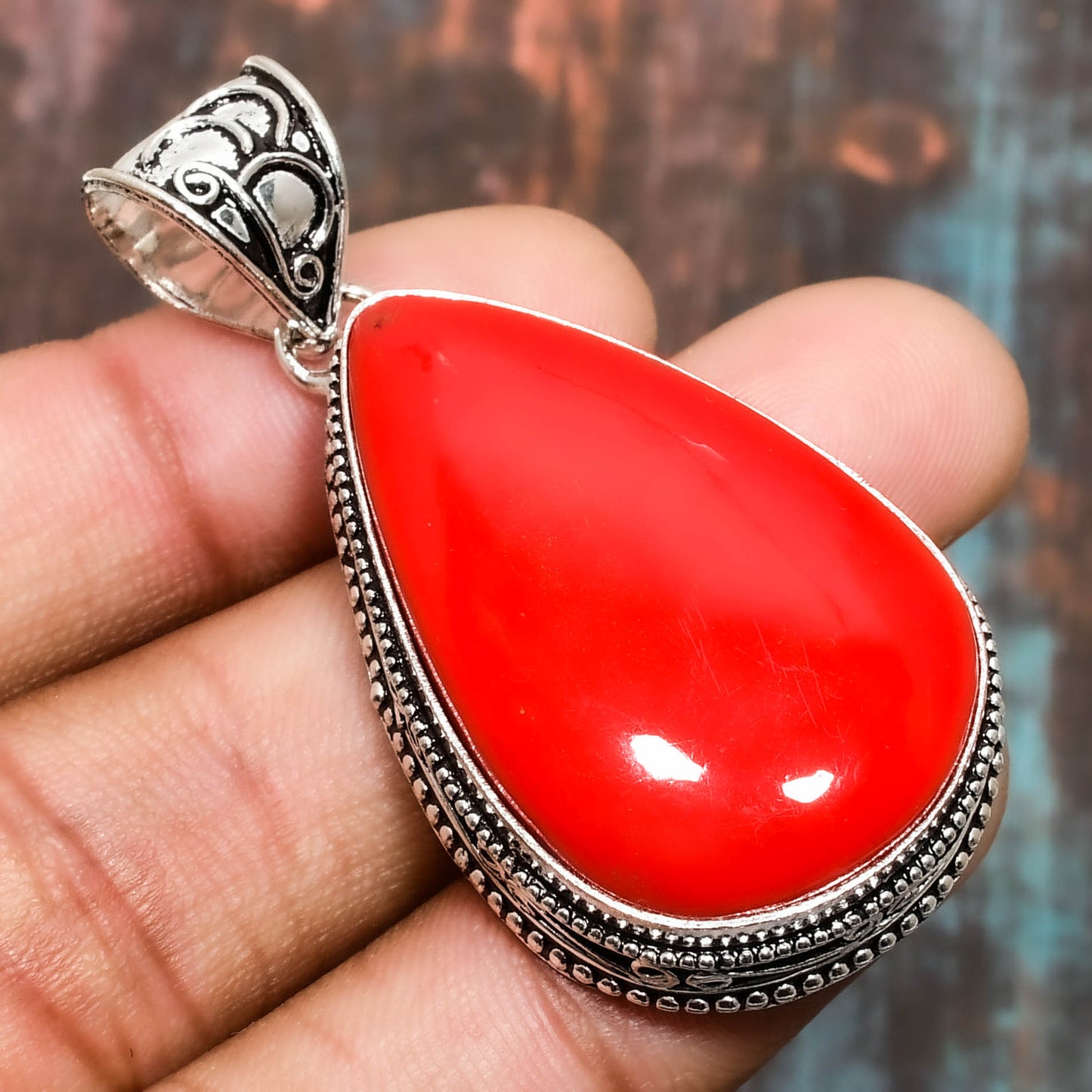 Coral Embrace – Silver Filigree Pendant