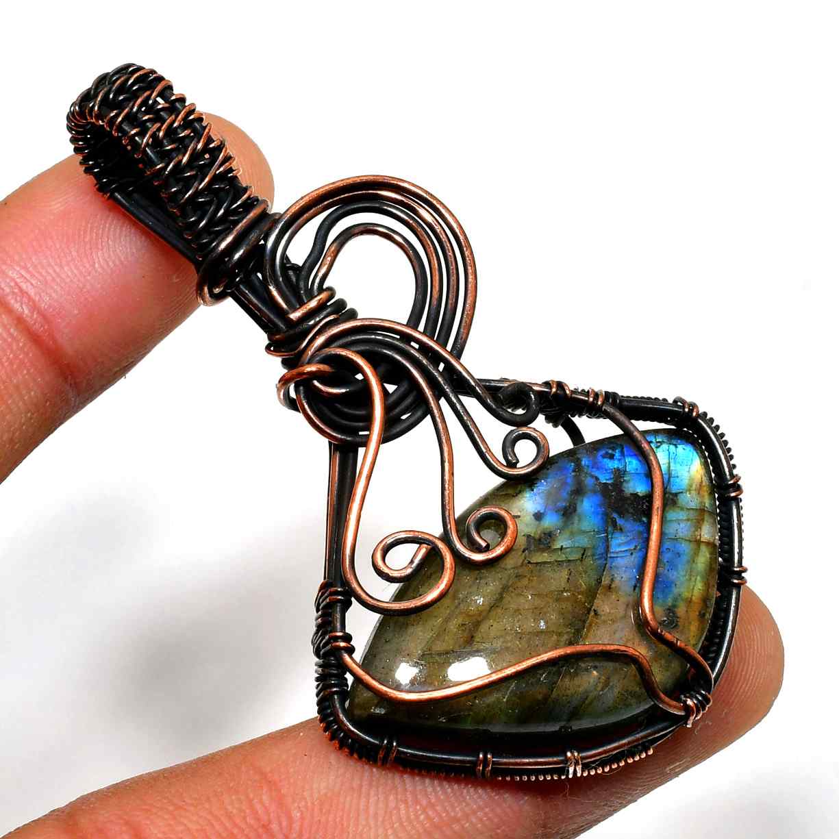 Mystic Aurora – Labradorite Copper Pendant