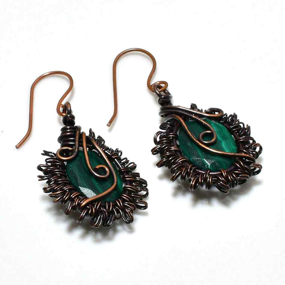 Verdant Whispers – Malachite & Copper Wire Earrings