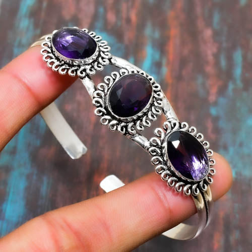 Serenity’s Embrace – Amethyst Filigree Cuff