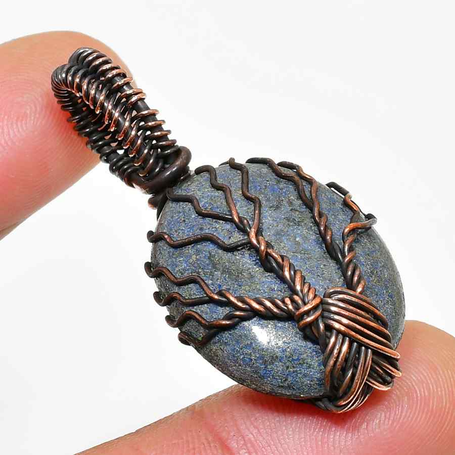 Aurora’s Wisdom – Lapis Lazuli Rose Gold Pendant