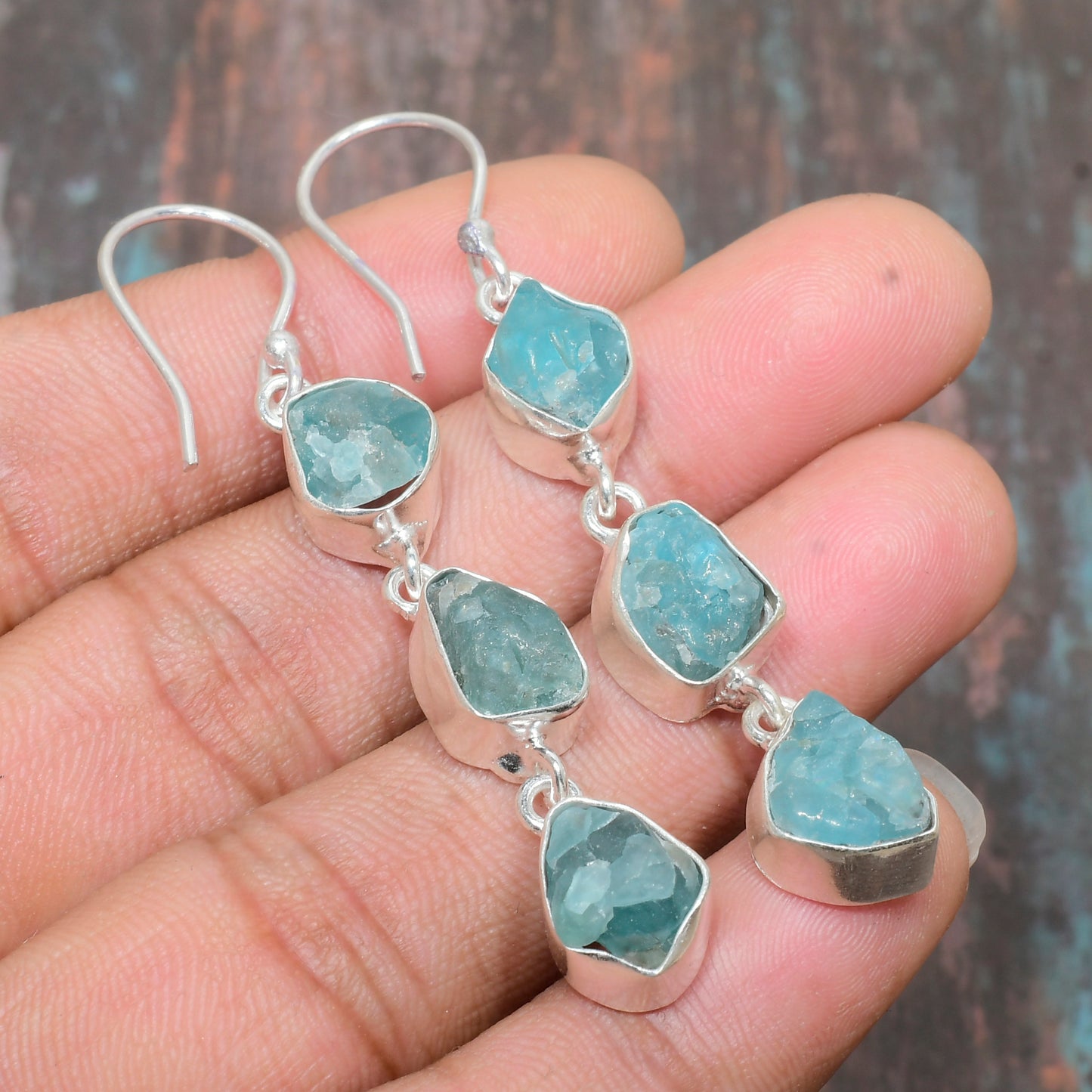 Ocean Whisper – Aquamarine Silver Drop Earrings