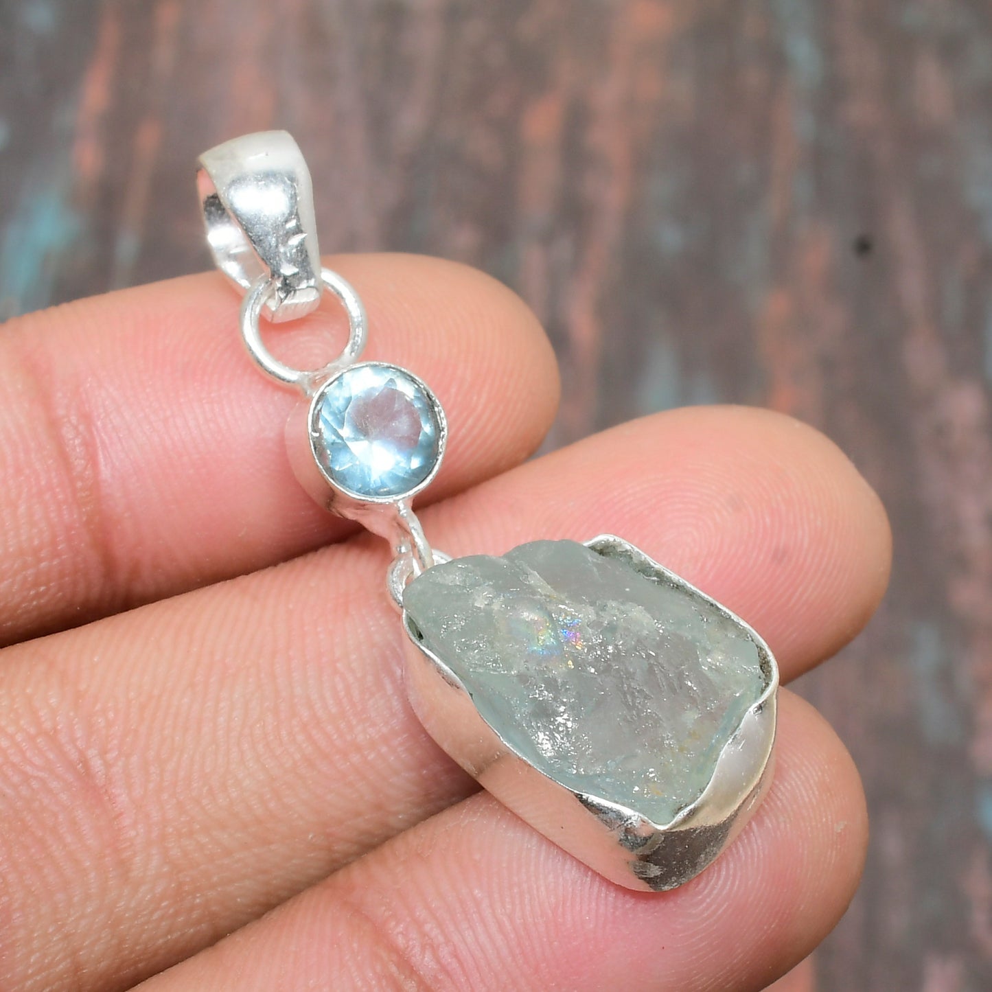 Ocean’s Embrace – Raw Aquamarine Silver Pendant