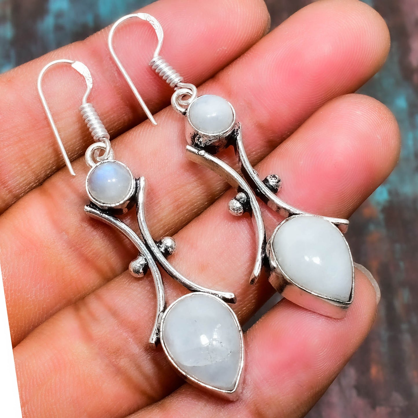 Moonlit Whispers – Silver Moonstone Earrings