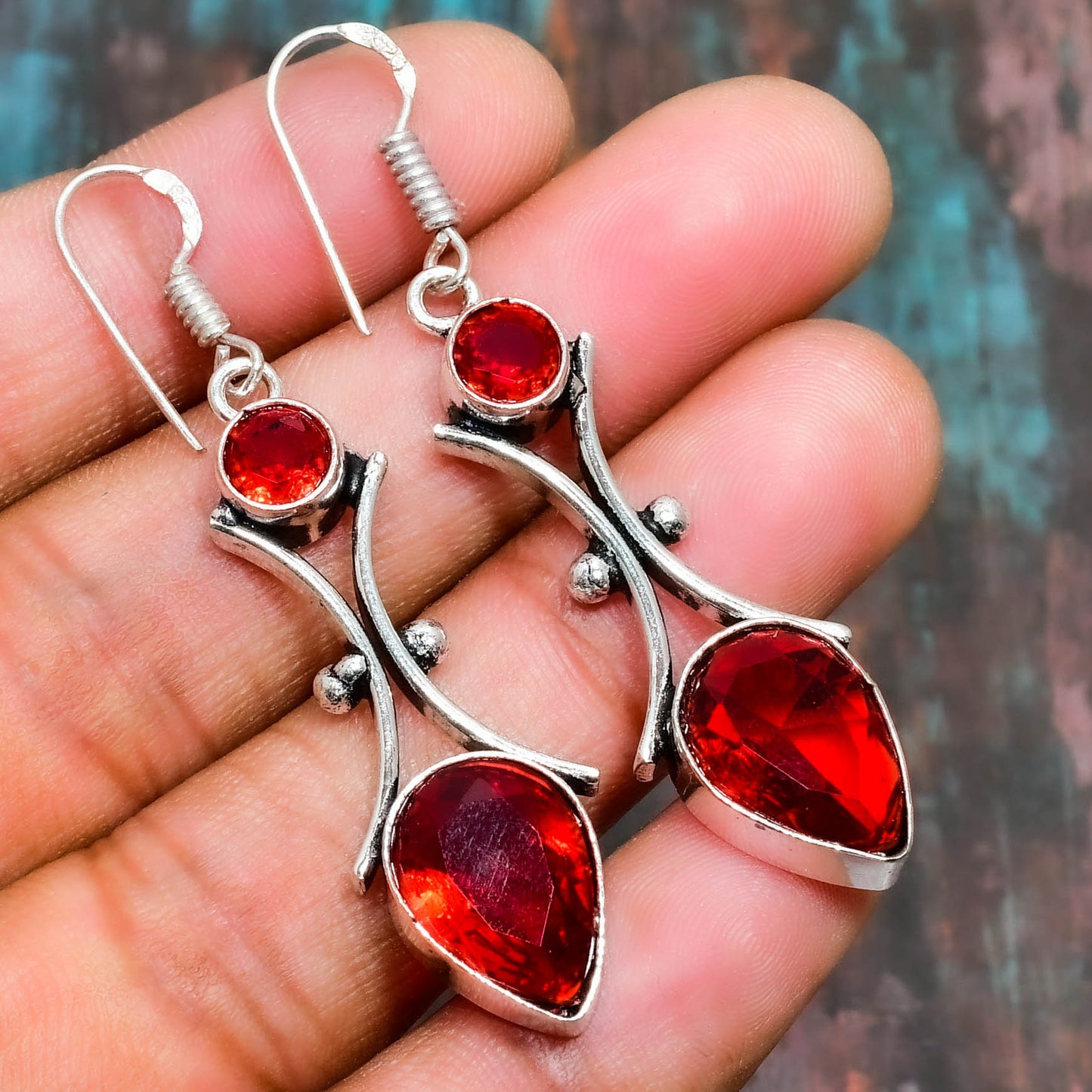 Scarlet Ember – Handcrafted Red Gemstone Earrings
