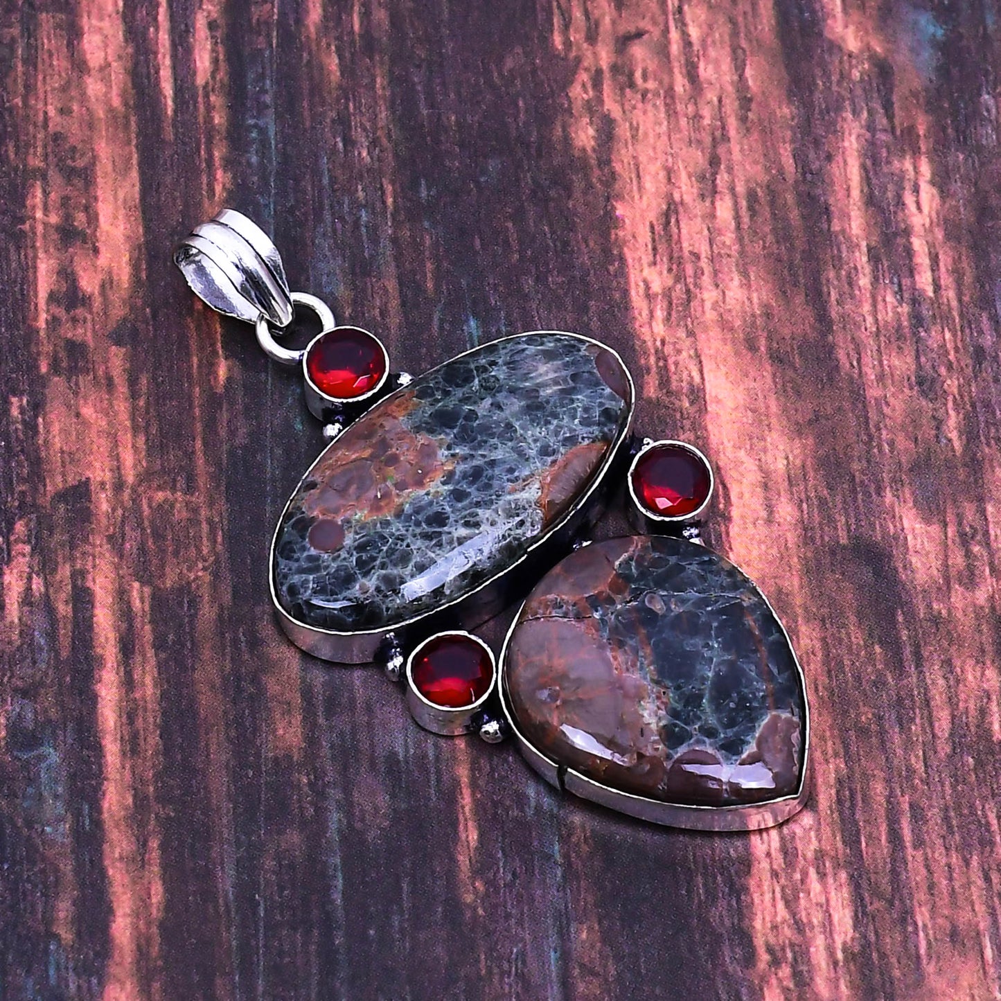 Mystic Harmony – Sterling Silver Gemstone Pendant