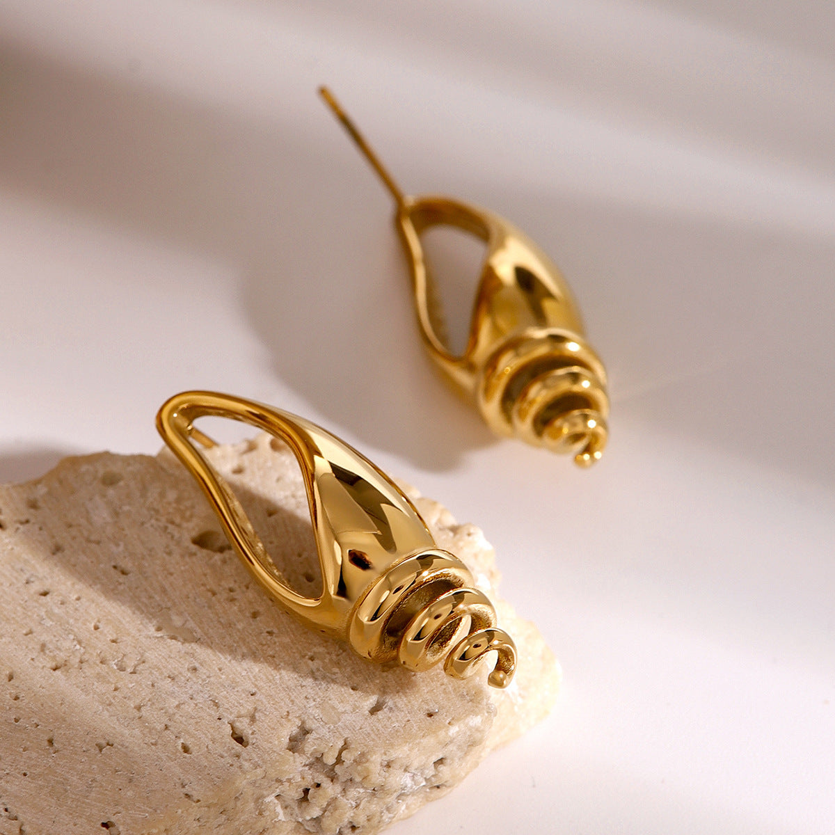 Hollow Conch Earrings