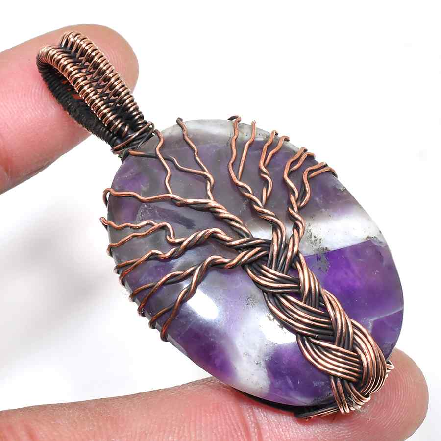 Ezra’s Veil – Mystic Amethyst Copper Pendant