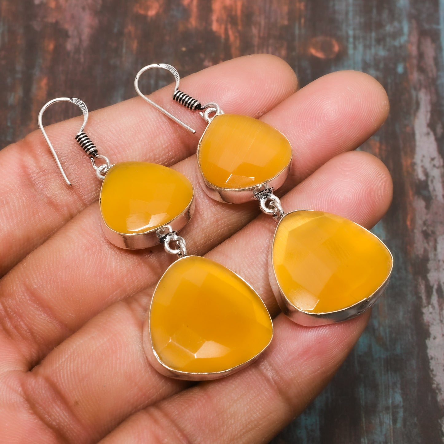 Sunlit Harmony – Yellow Chalcedony & Silver Earrings