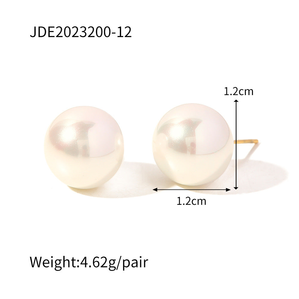 Titania Pearl Studs