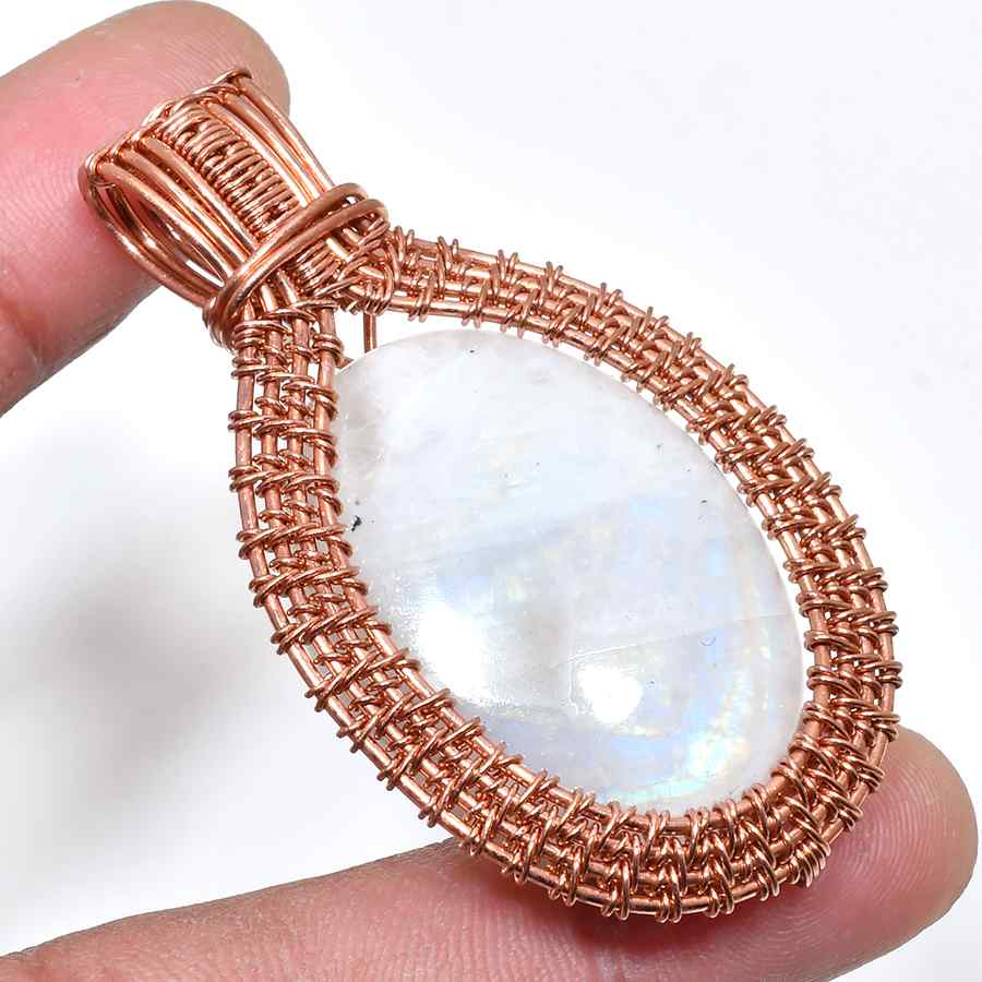 Luna’s Embrace – Copper Moonstone Pendant