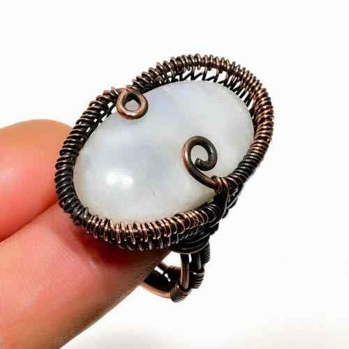 Selene’s Embrace – Oxidized Copper Moonstone Ring