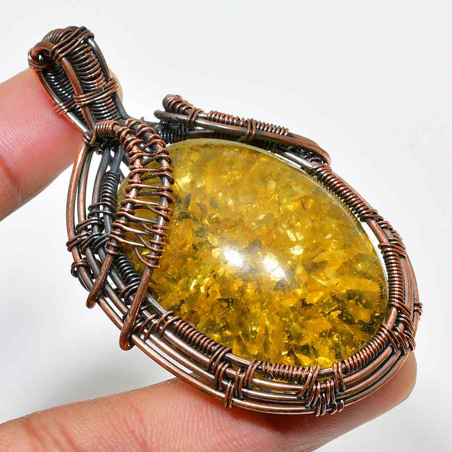 Golden Serenity – Amber & Copper Pendant