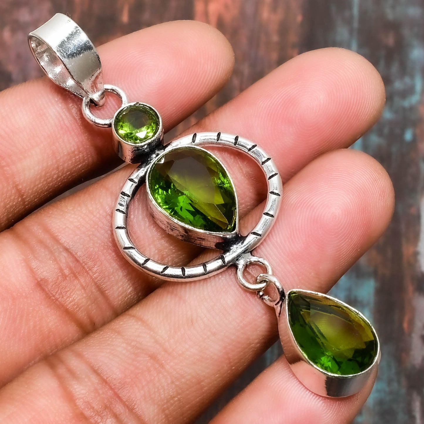 Verdant Renewal – Sterling Silver Peridot Pendant