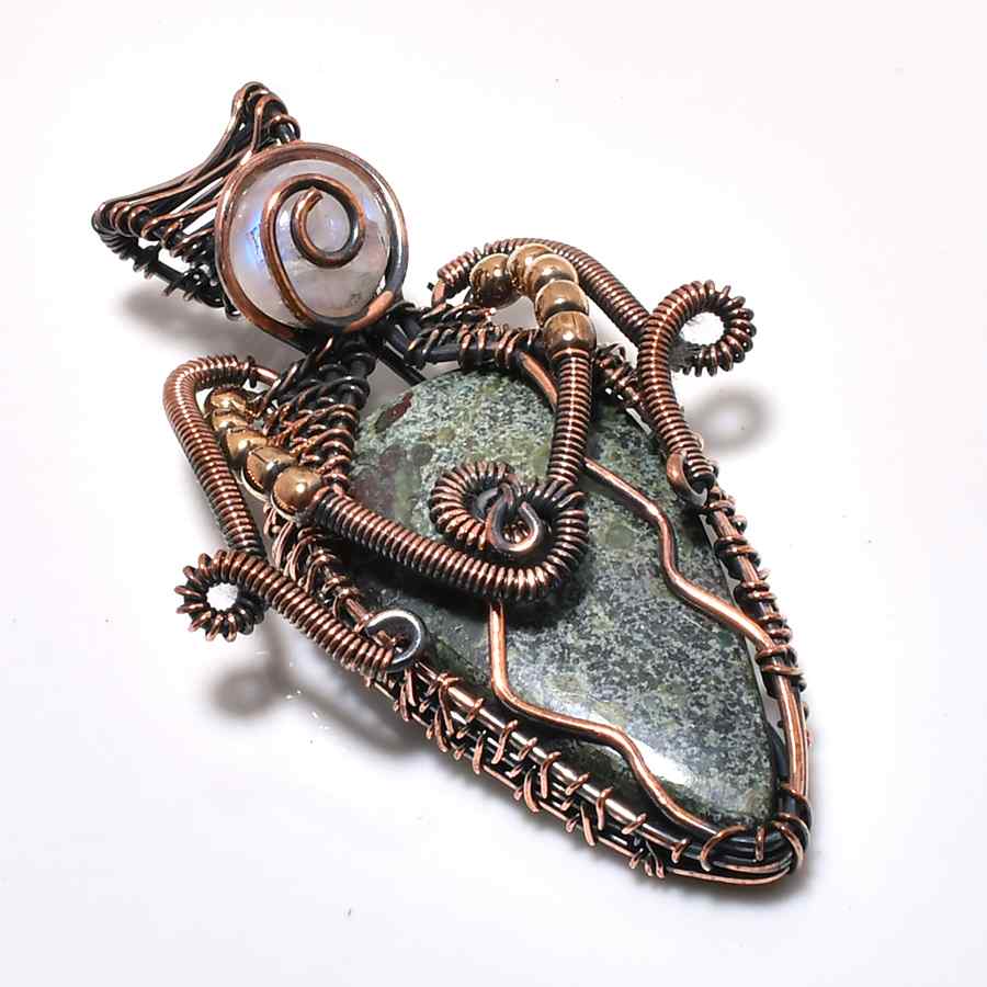 Gaia’s Embrace – Copper-Wrapped Gemstone Pendant