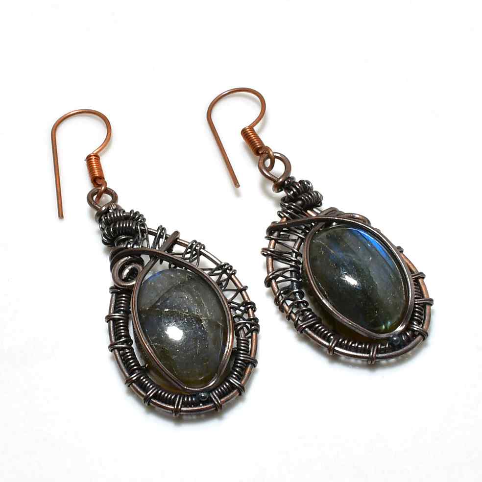 Luna’s Luster – Labradorite Copper Earrings