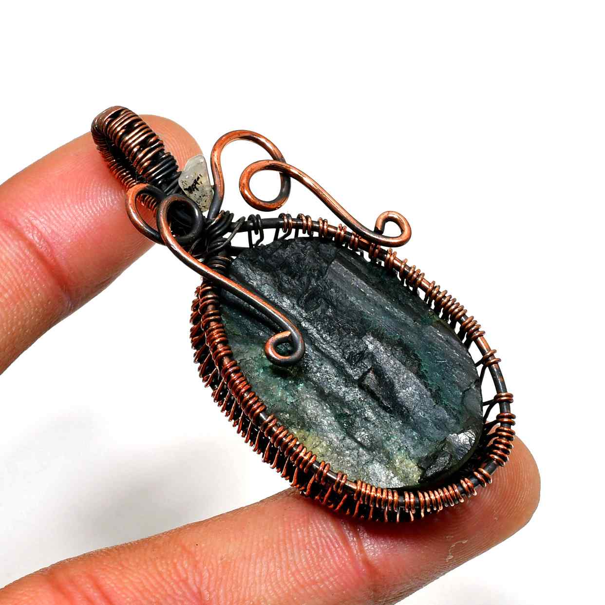 Elowen’s Grove – Emerald Copper Pendant